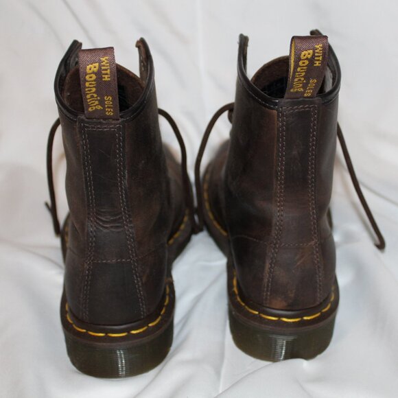 Dr. Martens Crazy Horse Unisex Lace up Leather Boots - Picture 3 of 11